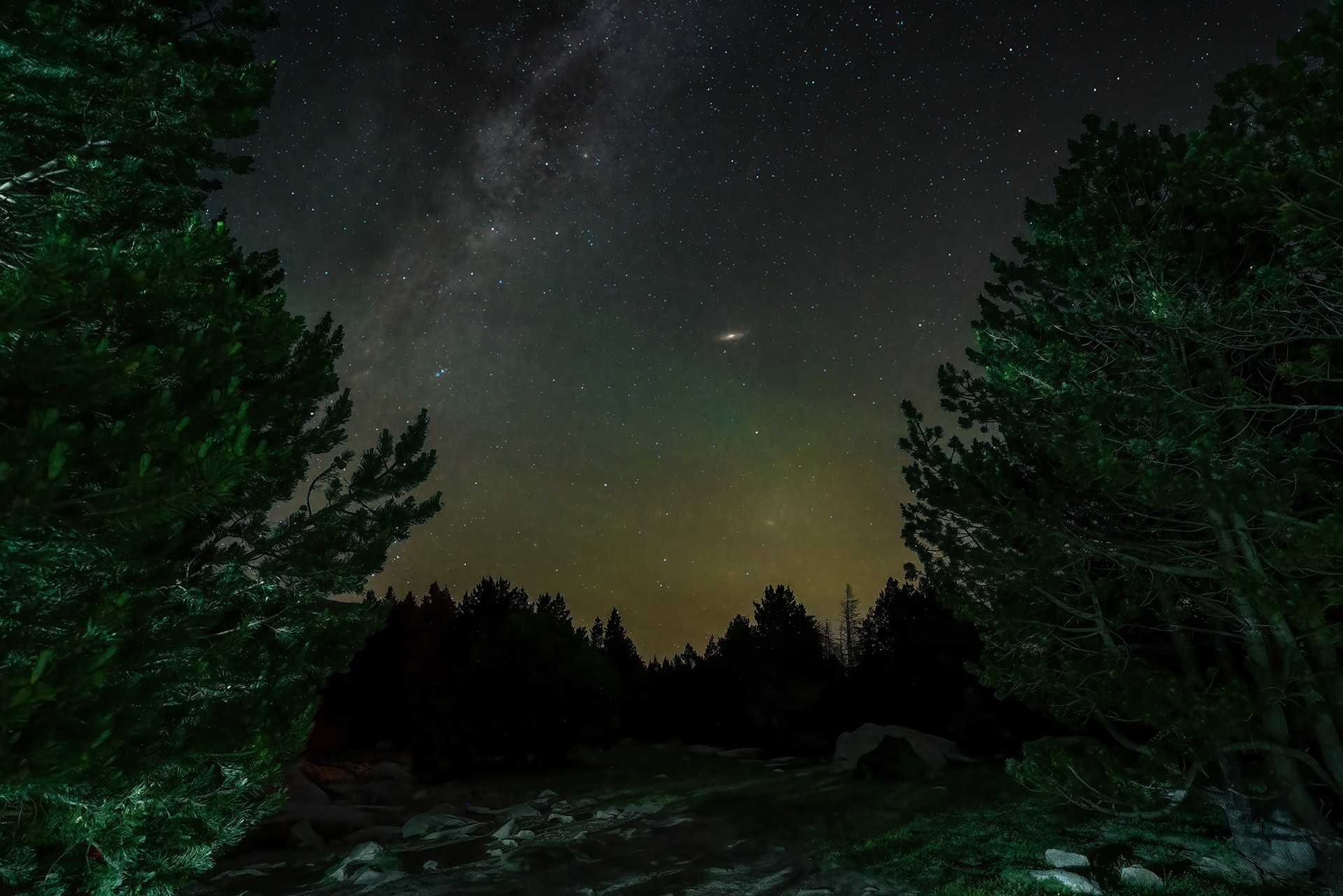 M31 Andrómeda en los cielos de Aigüestortes