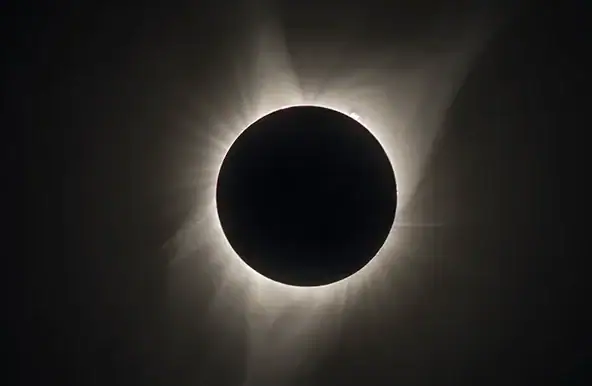 Castillo de Miravet y Eclipse
